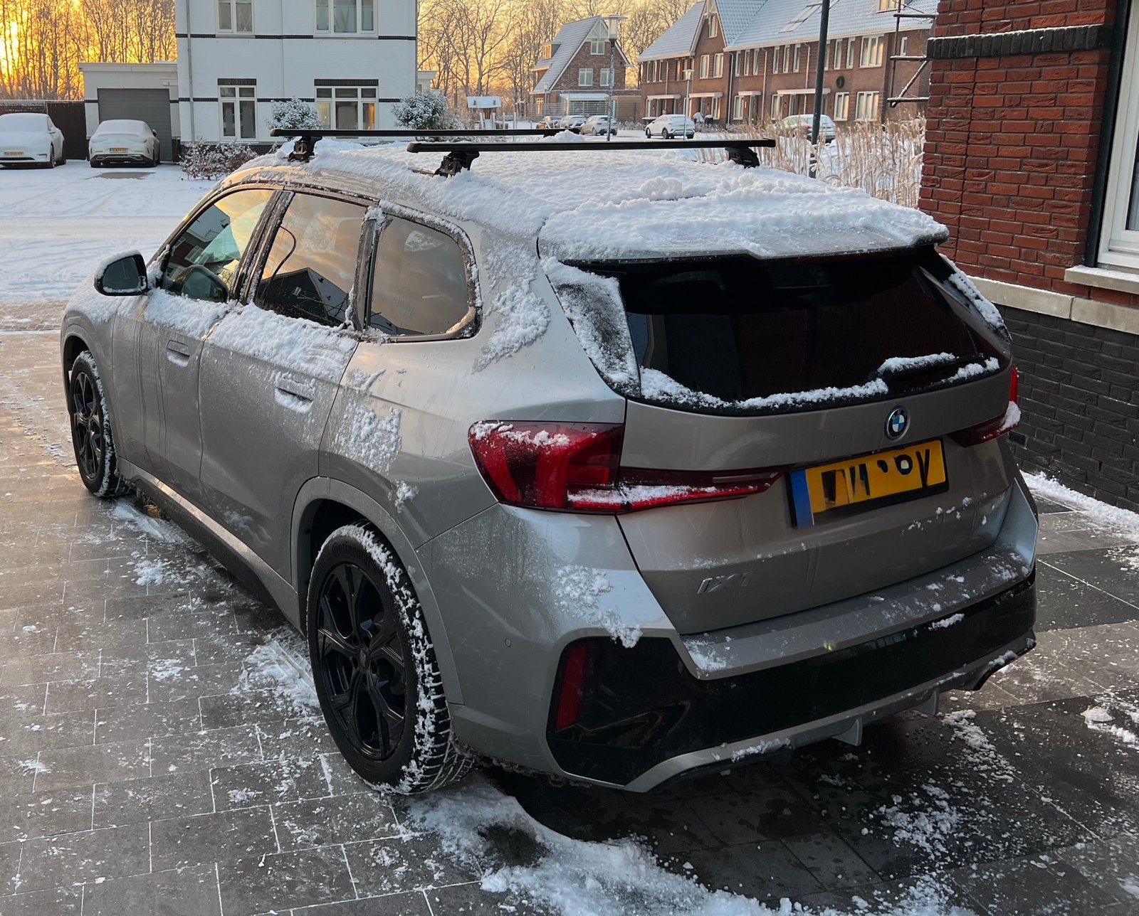 BMW iX1 Winterwielenset 18 inch AEZ Montreal Black Firestone, Ophalen, Zo goed als nieuw