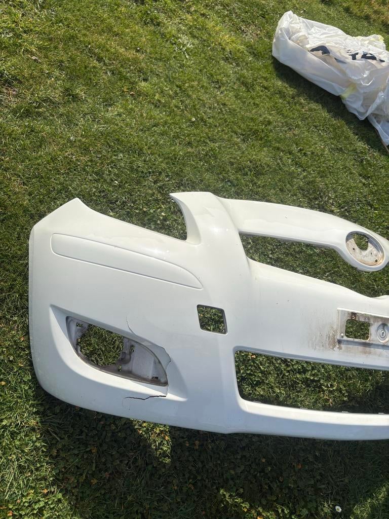 Toyota Yaris voor bumper wit 2005-2012, Auto-onderdelen, Ophalen, Gebruikt, Voor, Toyota