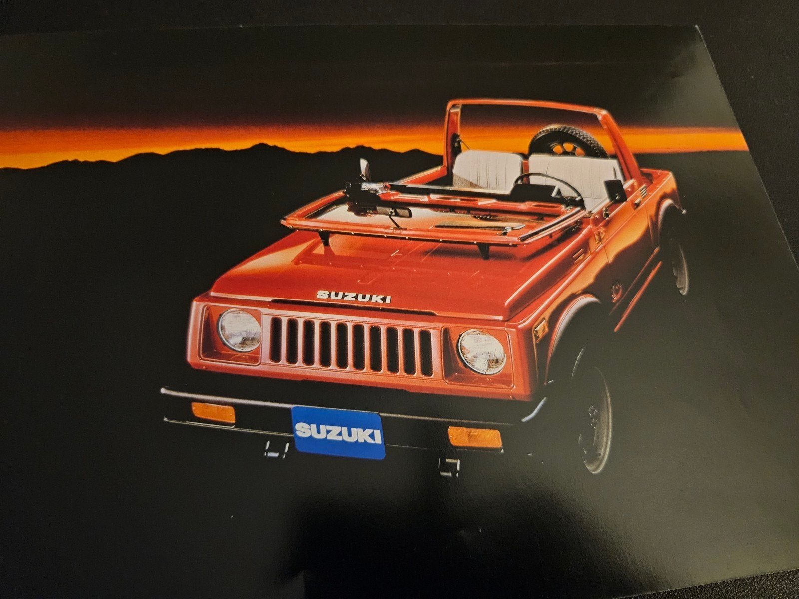 Brochure Suzuki SJ 410, Ophalen of Verzenden, Zo goed als nieuw, Overige merken