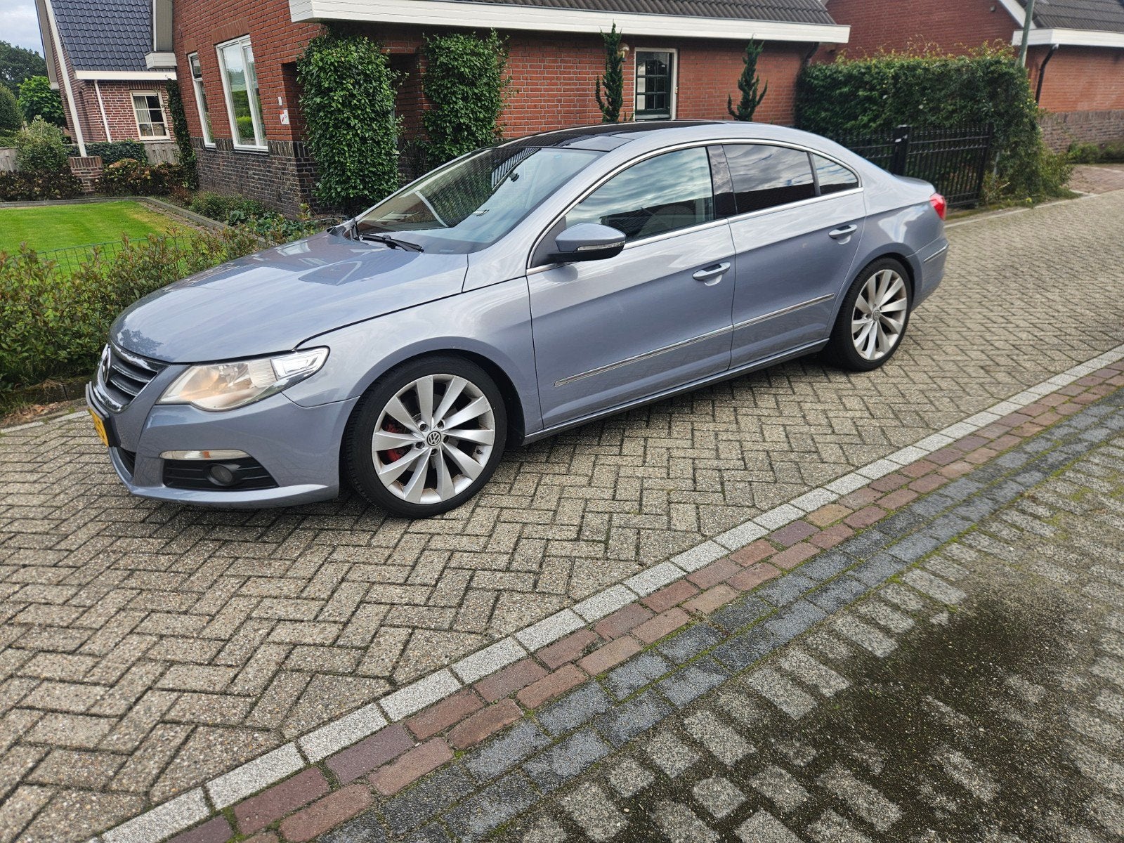 Volkswagen Passat 2.0 TSI 147KW CC 2010 Grijs, Beige, 4 cilinders, 1984 cc, 4 stoelen