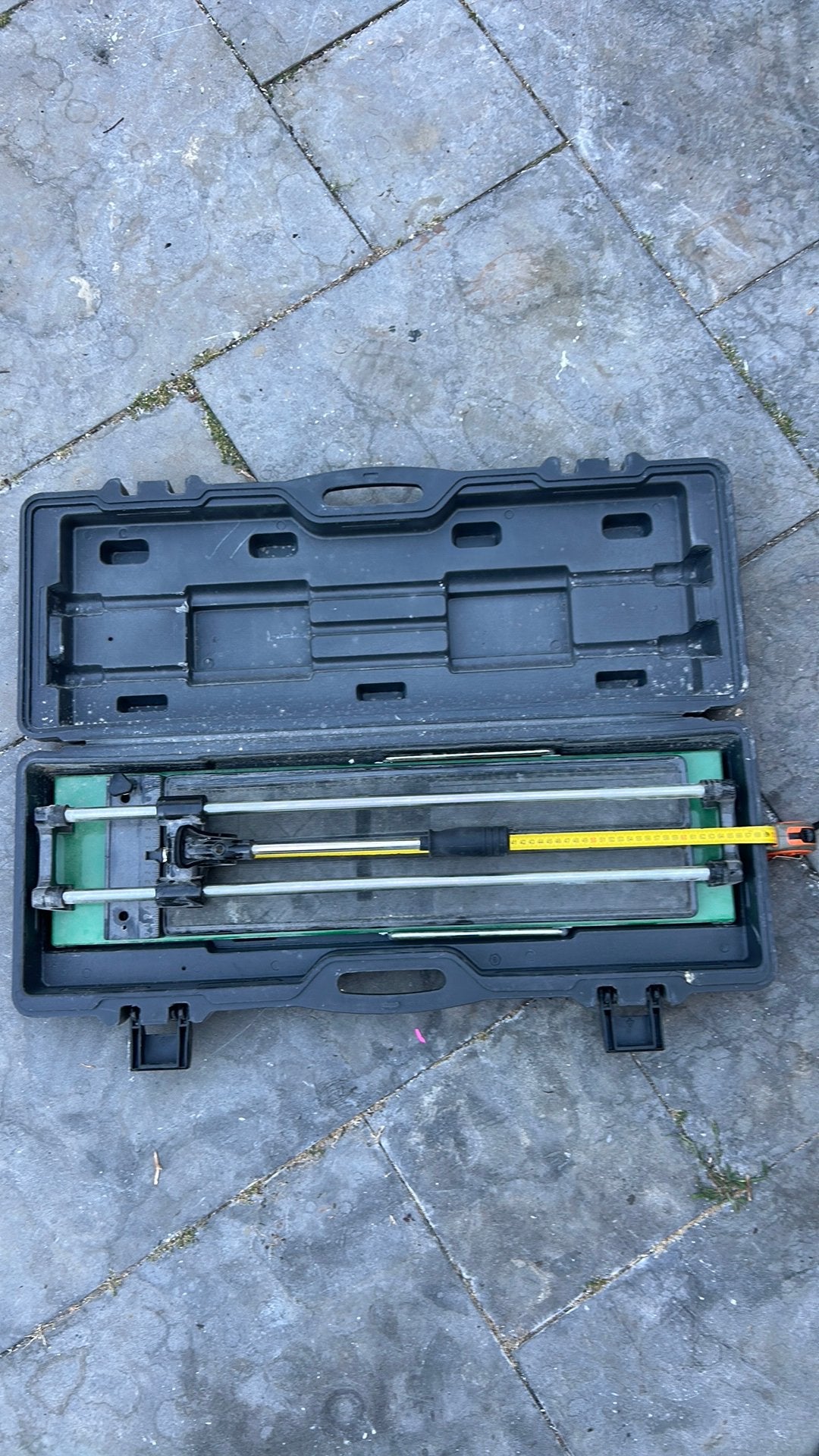 Tegelsnijder in koffer, Doe-het-zelf en Verbouw, Gereedschap | Handgereedschap, Ophalen, Gebruikt, Snijgereedschap, Overige merken