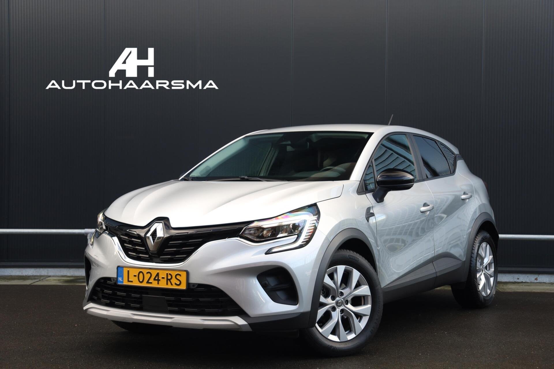 Renault Captur 1.3 TCe 140 Zen Achteruitrijcamera Airco Crui, Auto's, Stof, Gebruikt, 4 cilinders, 1257 kg