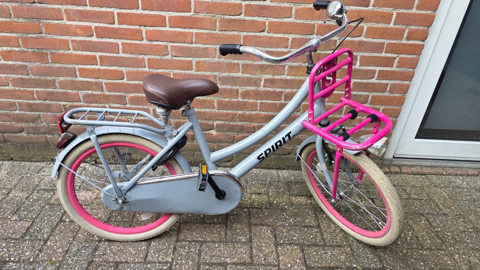 Spirit kinderfiets met voordrager - grijs/roze 20 inch, Fietsen en Brommers, Fietsen | Kinderfietsjes, Ophalen of Verzenden, Gebruikt