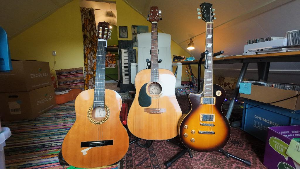 Linkshandige Gitaar - 3 STUKS IN 1 KOOP, Ophalen, Gebruikt, Solid body, Overige merken
