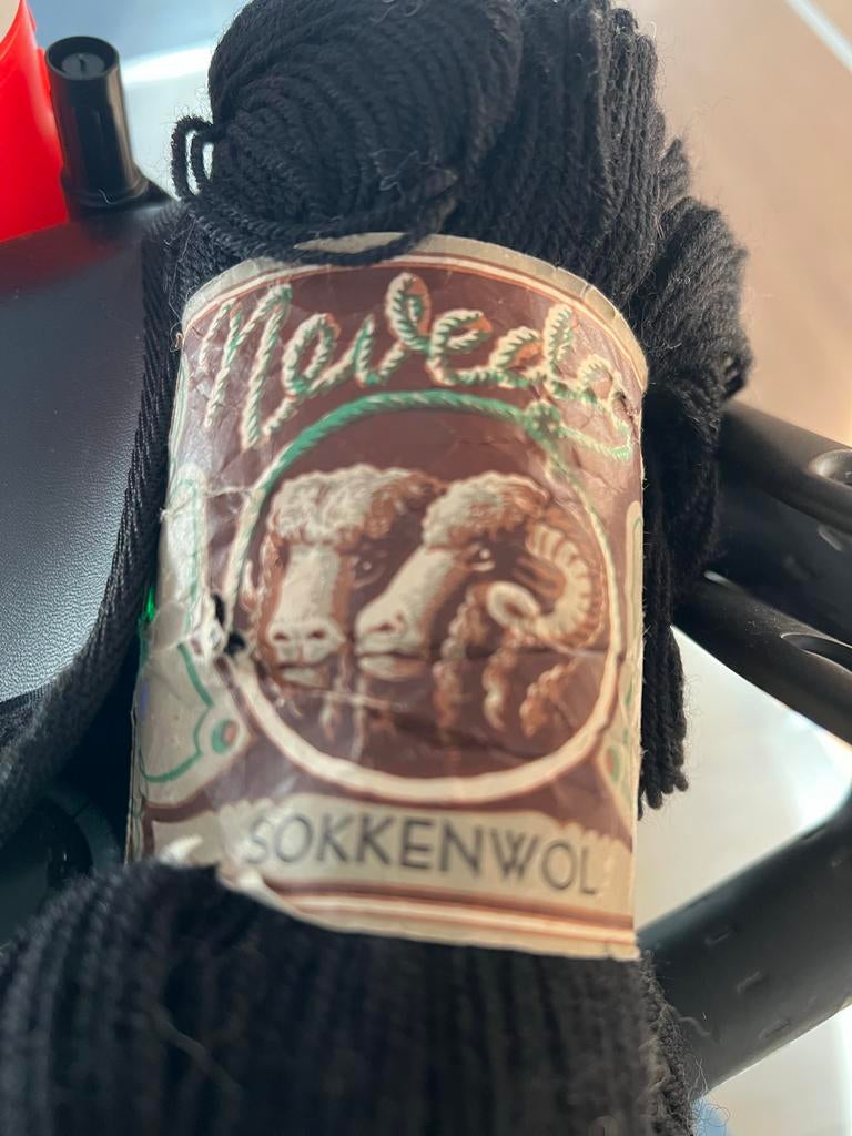 Neveda Sokkenwol - Zwart, Ophalen of Verzenden, Nieuw, Breien of Haken, Wol of Garen