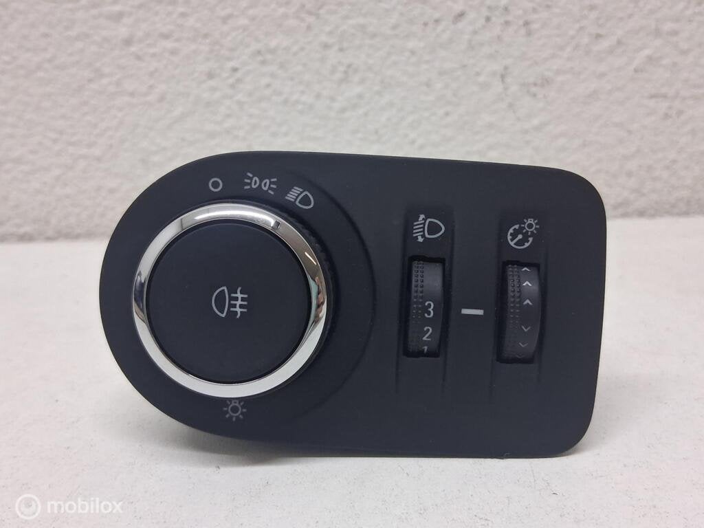 Lichtschakelaar Opel Corsa D ('06-'15) 13310330, Gebruikt, Opel, Ophalen of Verzenden, Opel