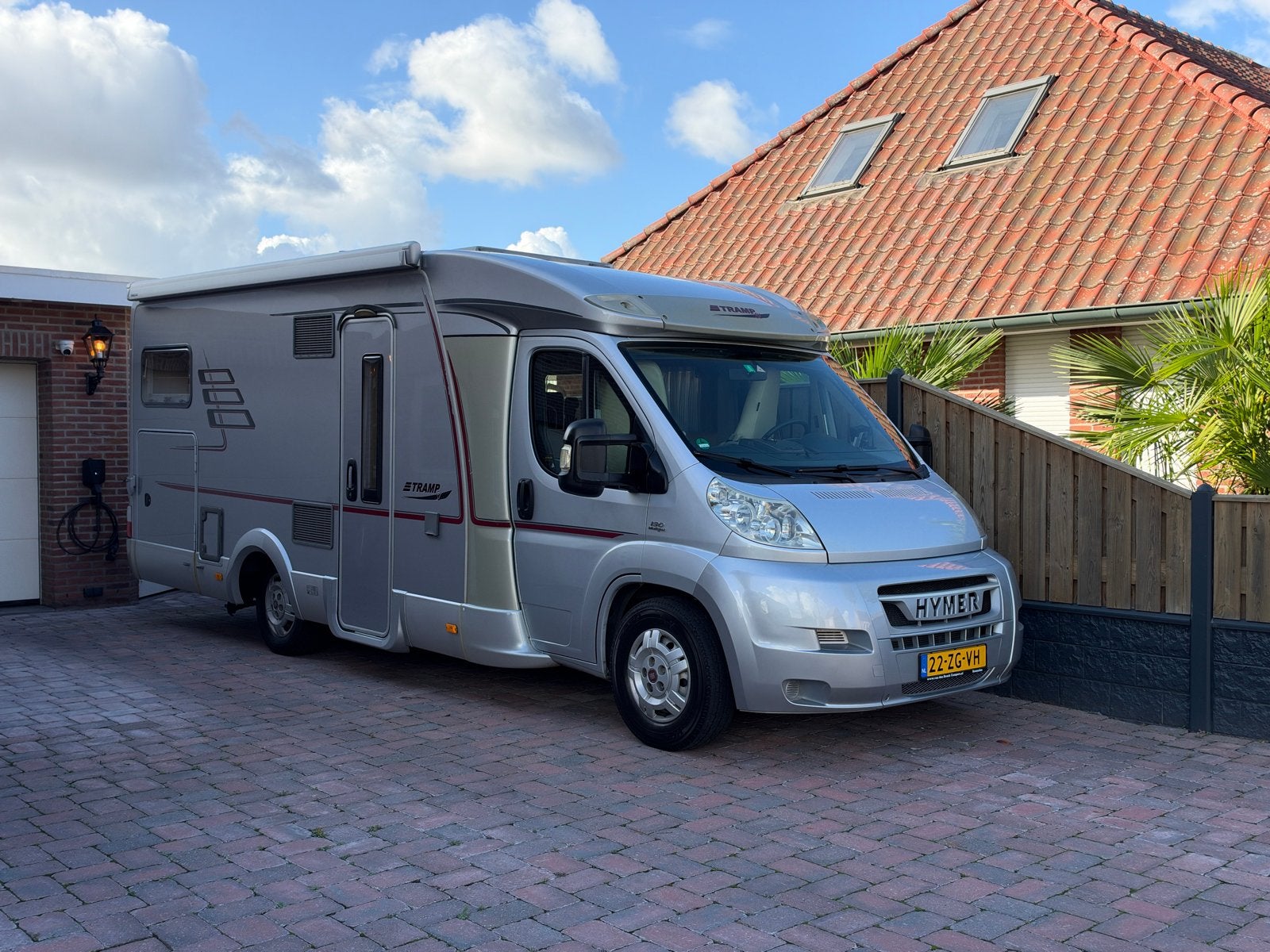 Hymer Tramp T 664 SL - Luxe Half-integraal Camper - 2x airco, Boiler, Ringverwarming, Fiat, 6 tot 7 meter