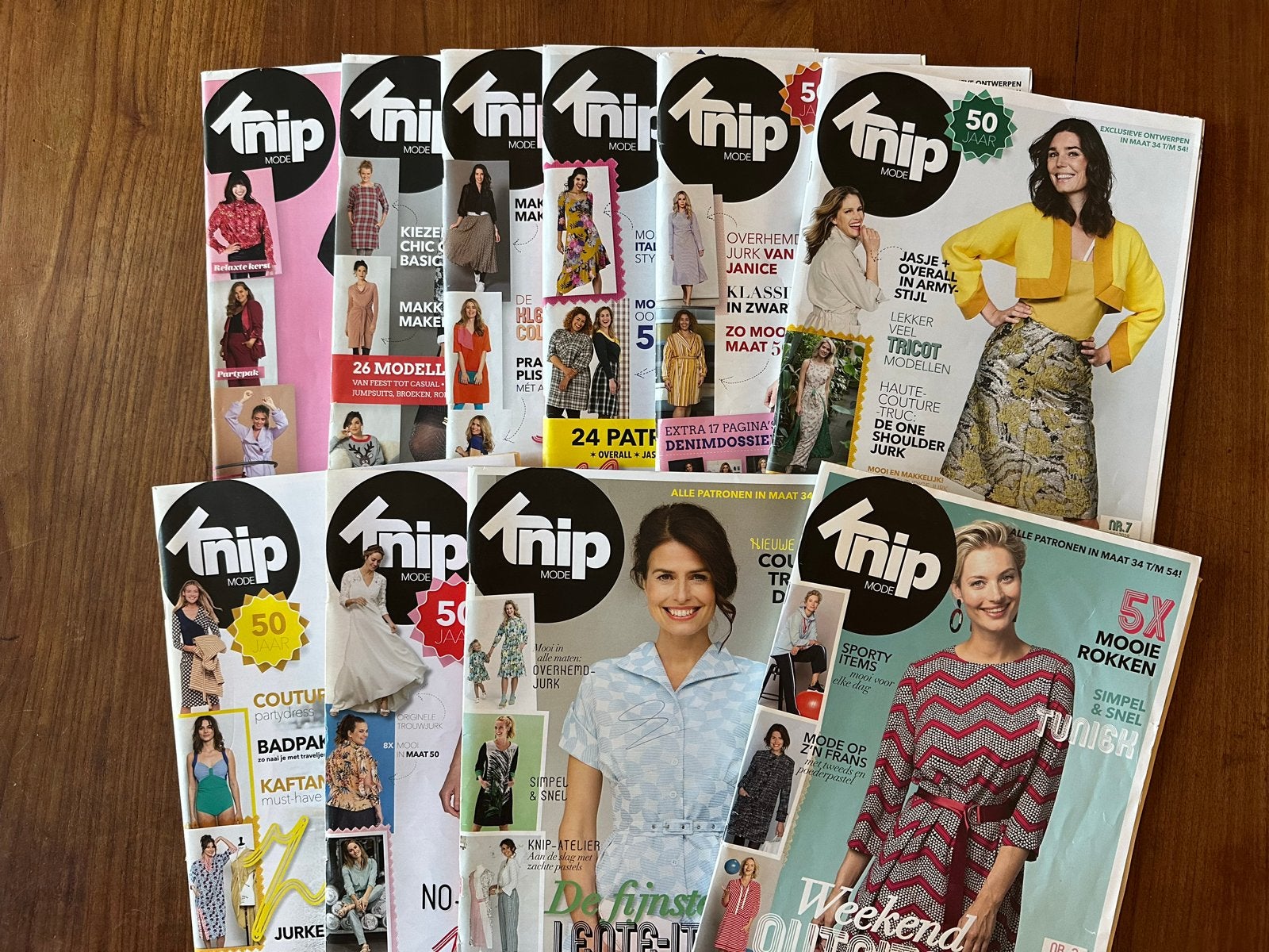 Knipmode tijdschriften met patronen - Zo goed als nieuw, Hobby en Vrije tijd, Overige typen, Vrouw, Ophalen of Verzenden, Zo goed als nieuw