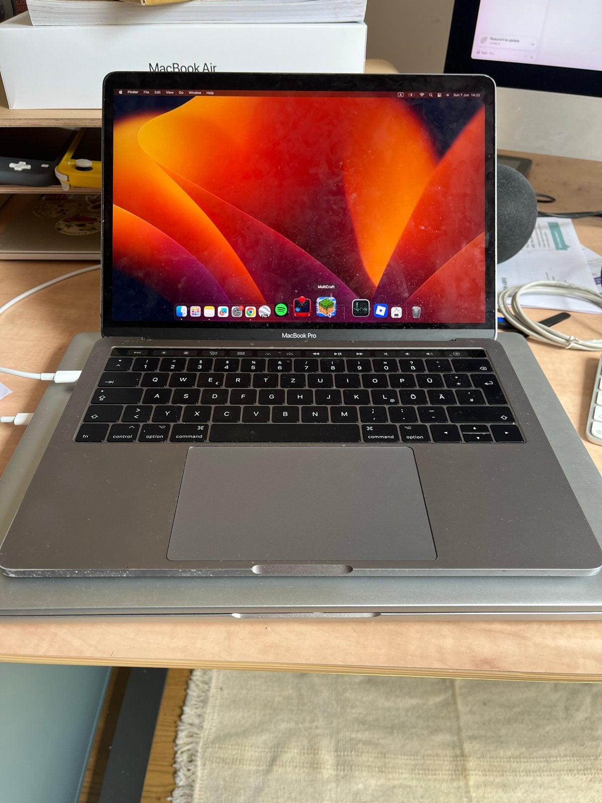 MacBook Pro 13" A1706 (QWERTZ) - Batterij en toetsenbord ser, Computers en Software, Apple Macbooks, MacBook Pro, Gebruikt, Qwerty