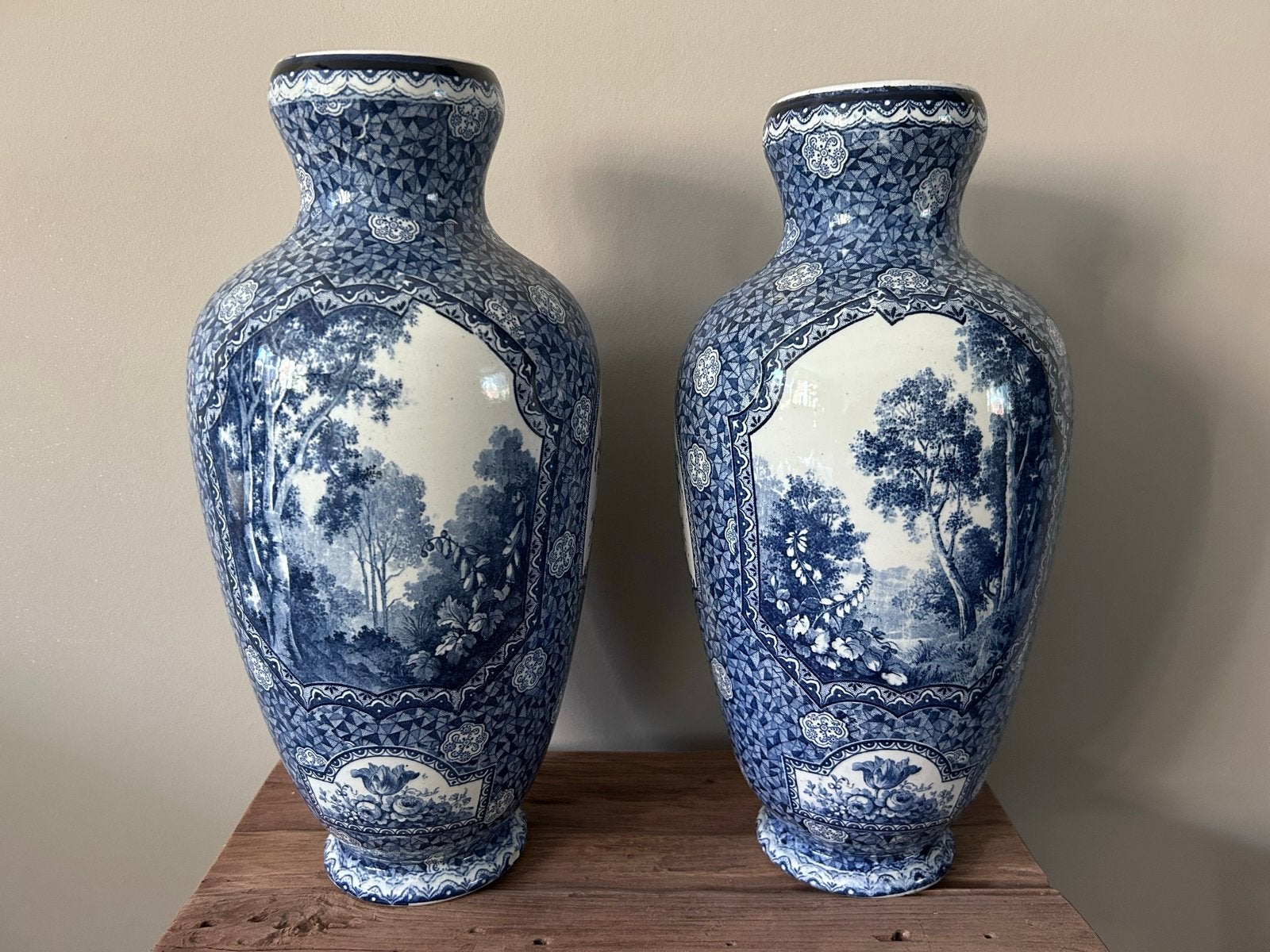 Antiek Villeroy & Boch Blauw-Wit Aardewerk Vazen (Paar), Antiek en Kunst, Ophalen