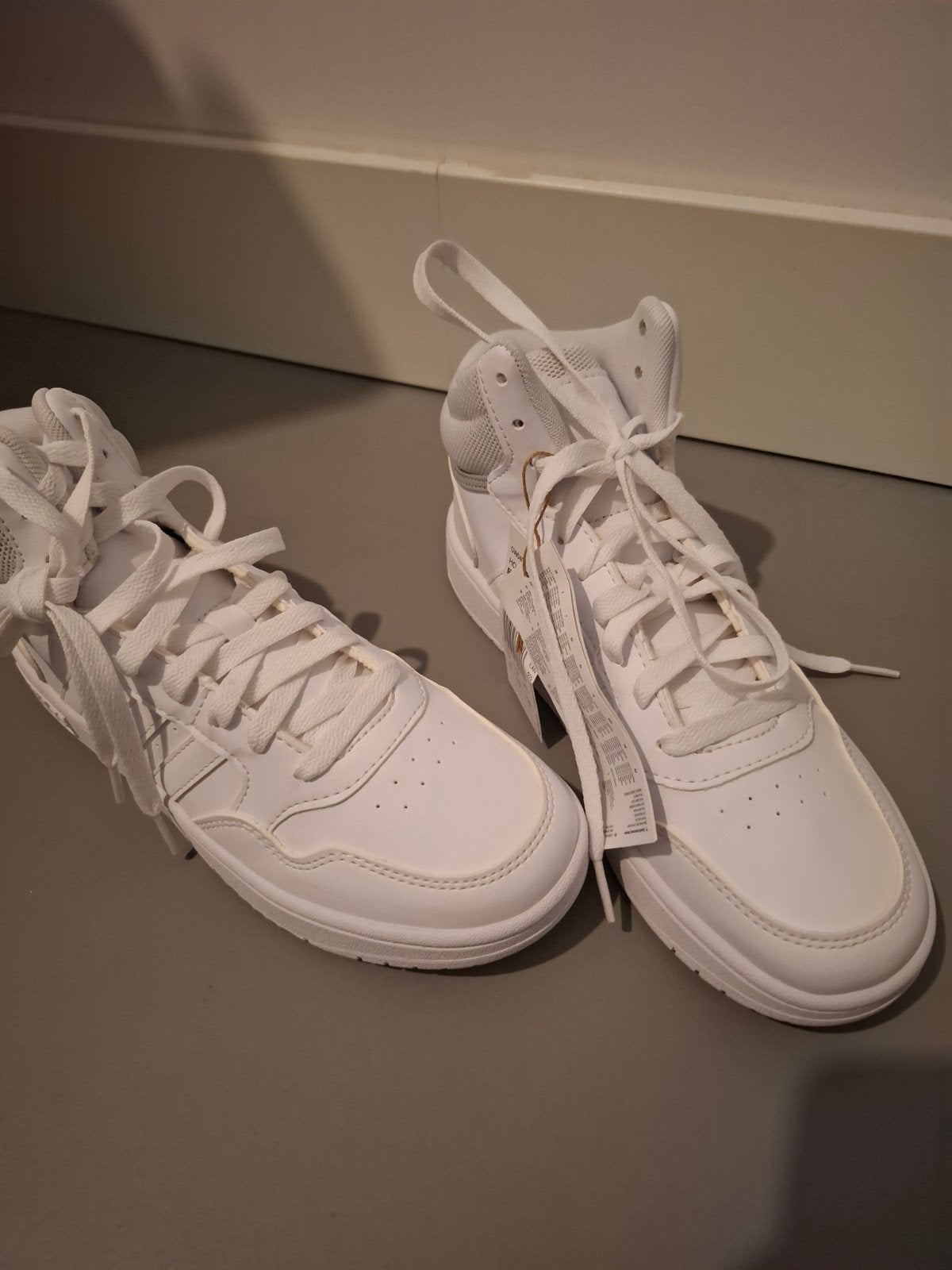 adidas nieuw 38 2/3, Kleding | Dames, Ophalen, Adidas, Wit, Nieuw