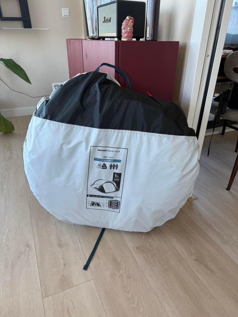 QUECHUA Pop-up tent voor 3 personen, 2 seconden. 1x gebruikt, Caravans en Kamperen, Tenten, Ophalen, Zo goed als nieuw, Tot en met 3