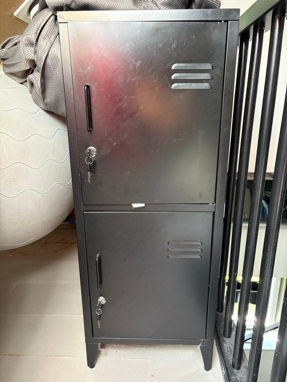 2x Zwarte metalen locker kasten, Huis en Inrichting, Ophalen, Gebruikt