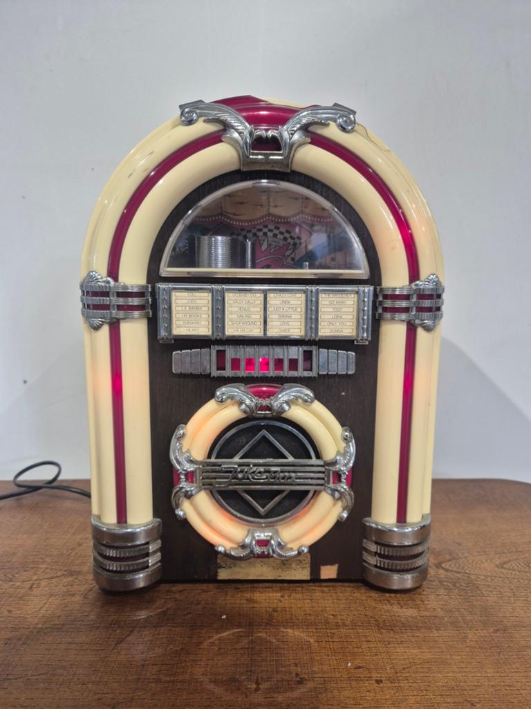 Vintage miniatuue jukebox met casette deck en radio, Verzamelen, Automaten | Jukeboxen, Overige merken, Gebruikt, Onbekend, Ophalen of Verzenden