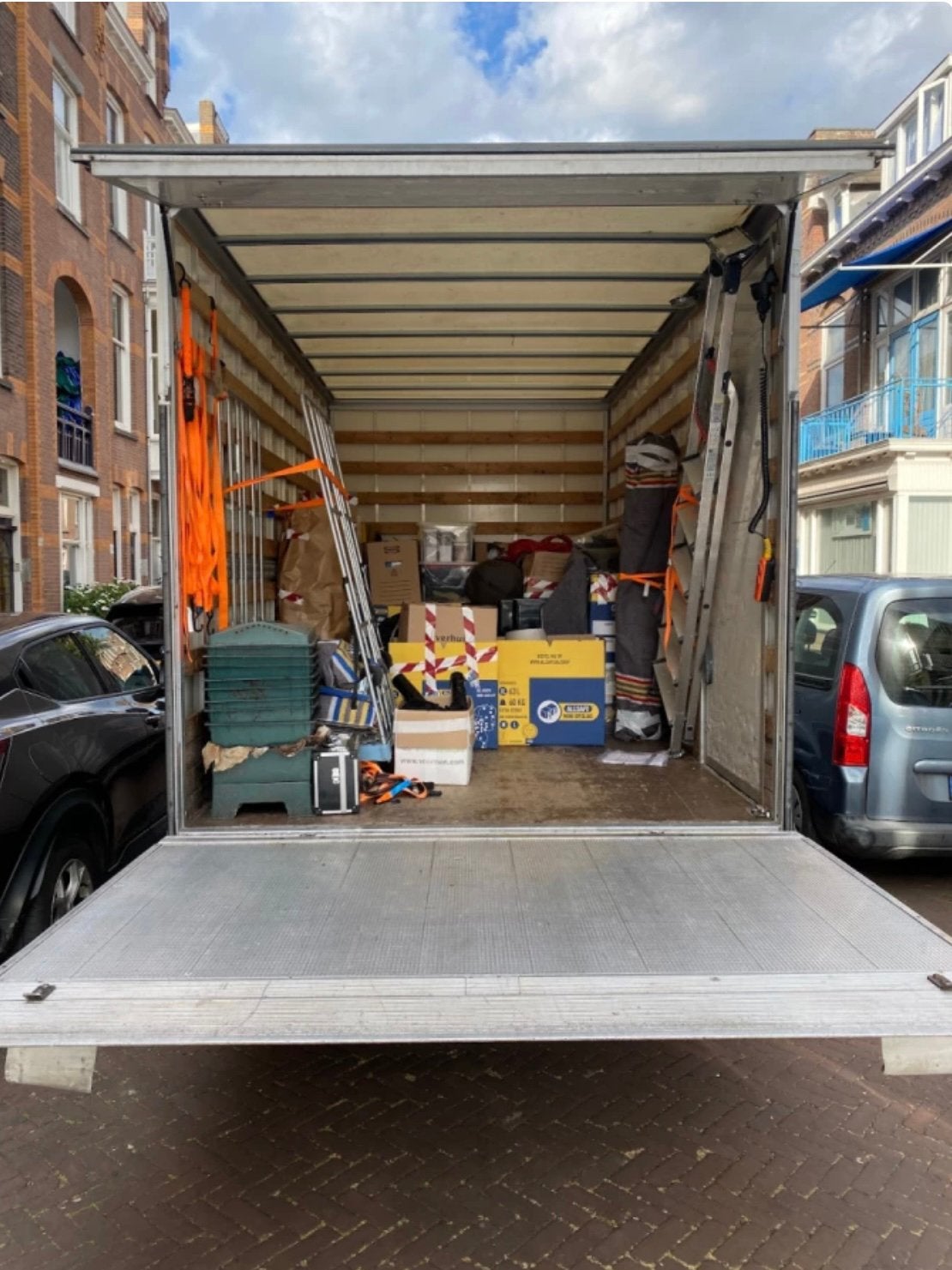 Verhuizen? Snel & Betaalbaar Transport | Heel Nederland, Bedrijfsverhuizingen