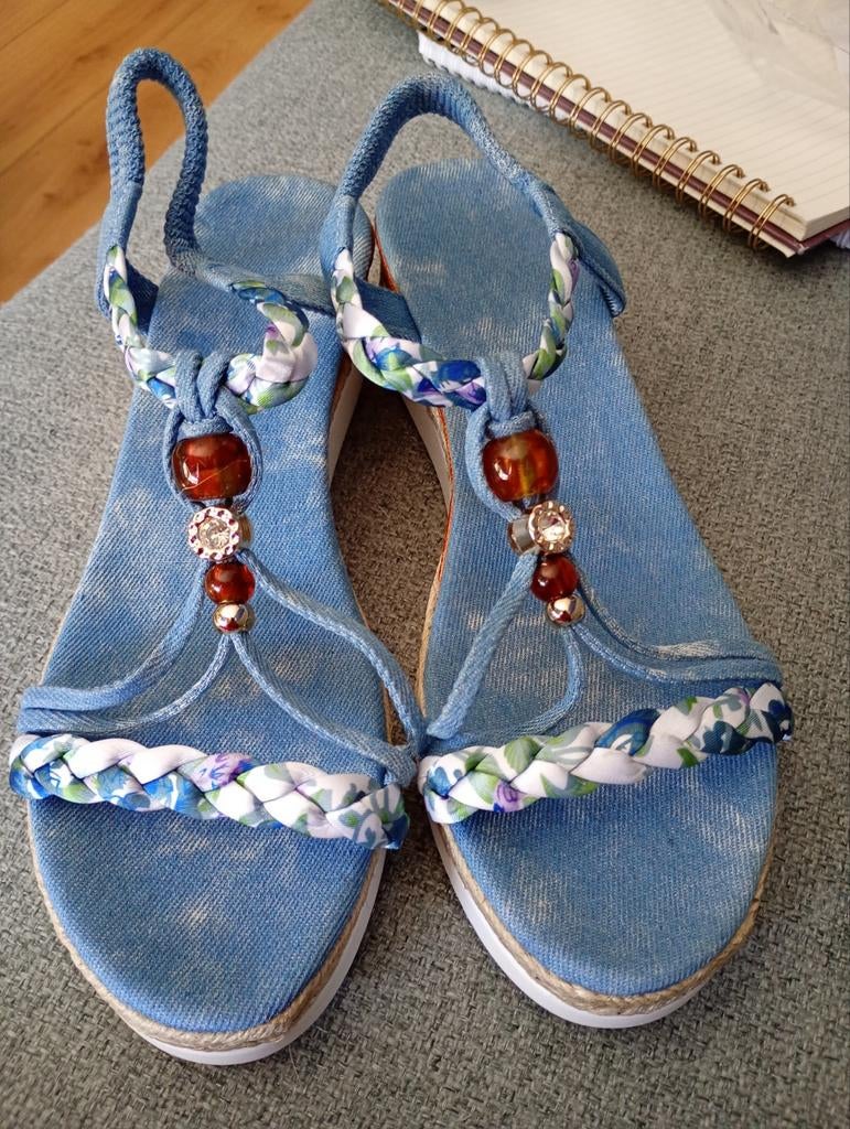 Nieuwe sandalen, maat 42, Ophalen of Verzenden