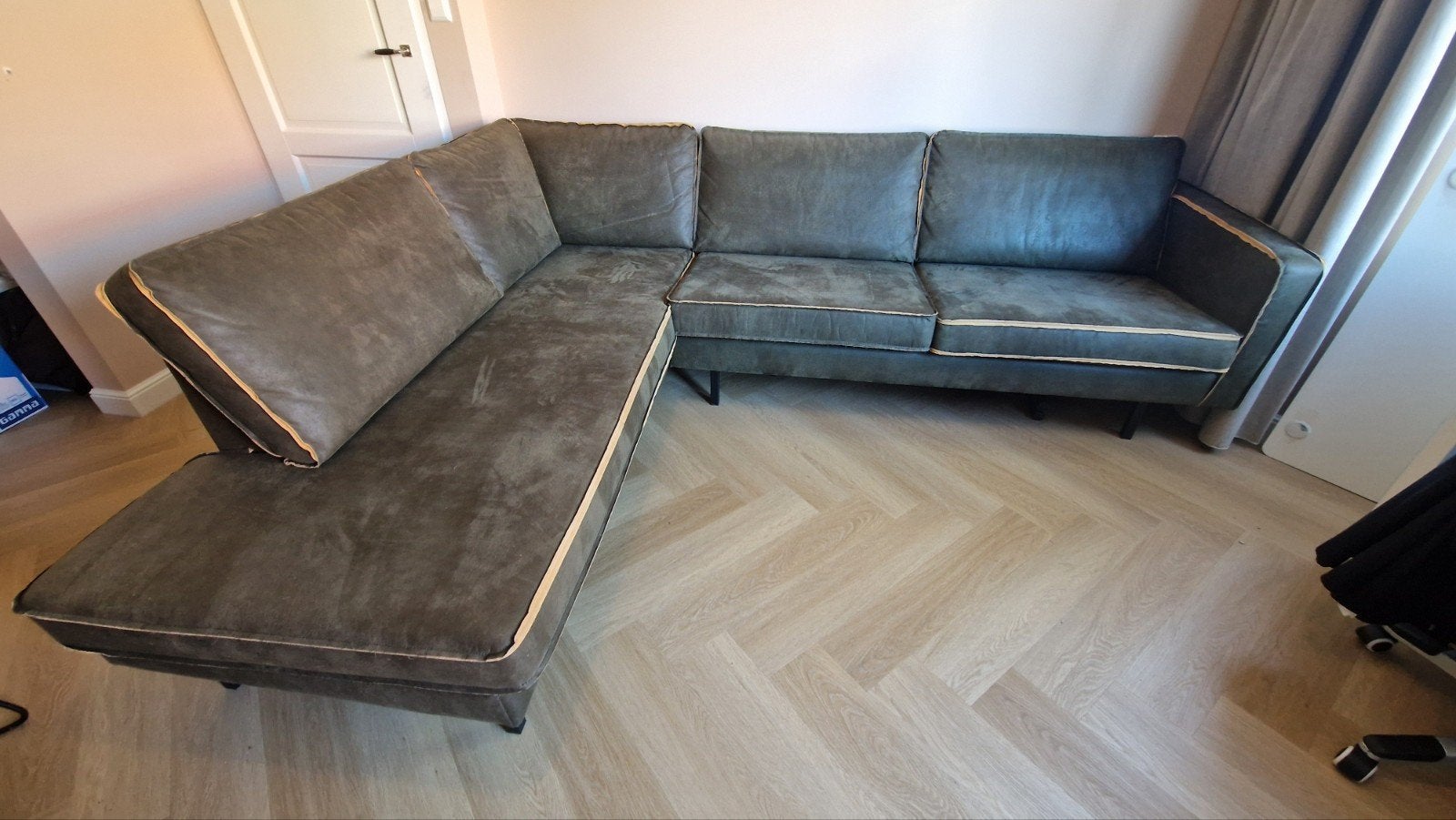 Stijlvolle Hoekbank met Longchair - Grijs/Bruin, Huis en Inrichting, Banken | Bankstellen, 250 tot 300 cm, Gebruikt, 125 tot 150 cm