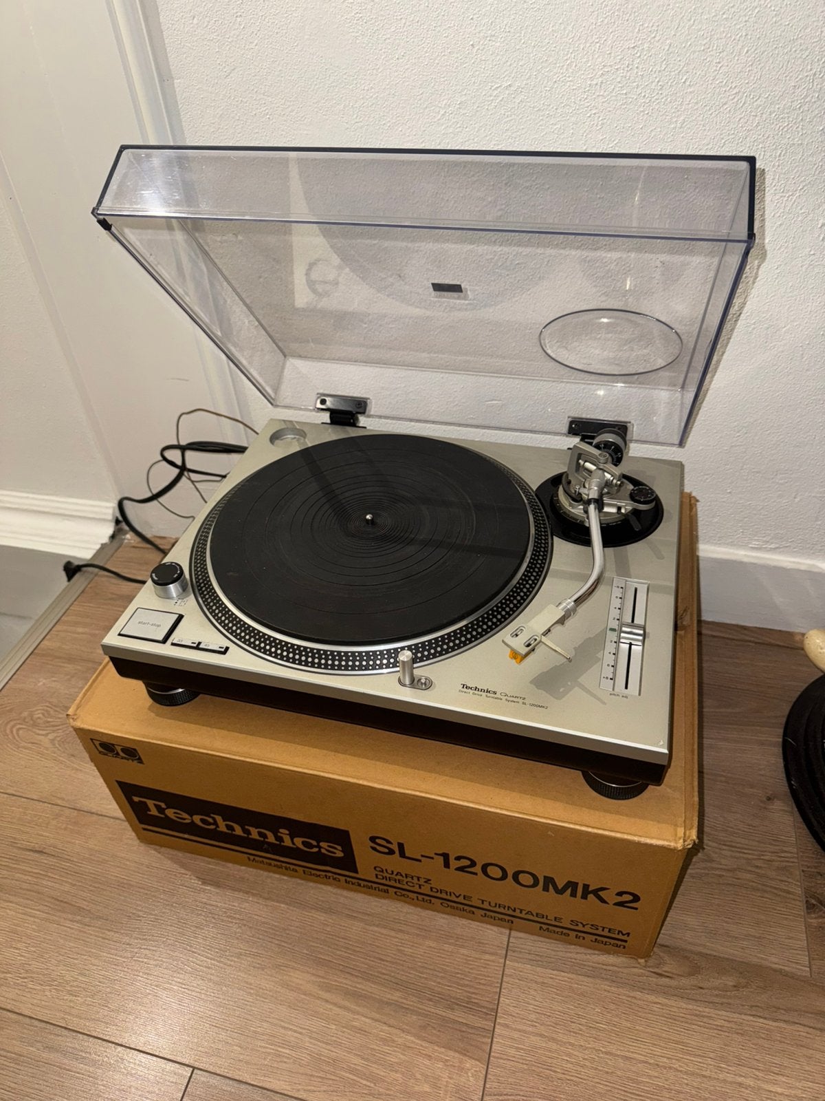 Technics SL-1200MK2 Platenspeler met Originele Doos, Pitch-regelaar, Ophalen of Verzenden, Zo goed als nieuw, Platenspeler