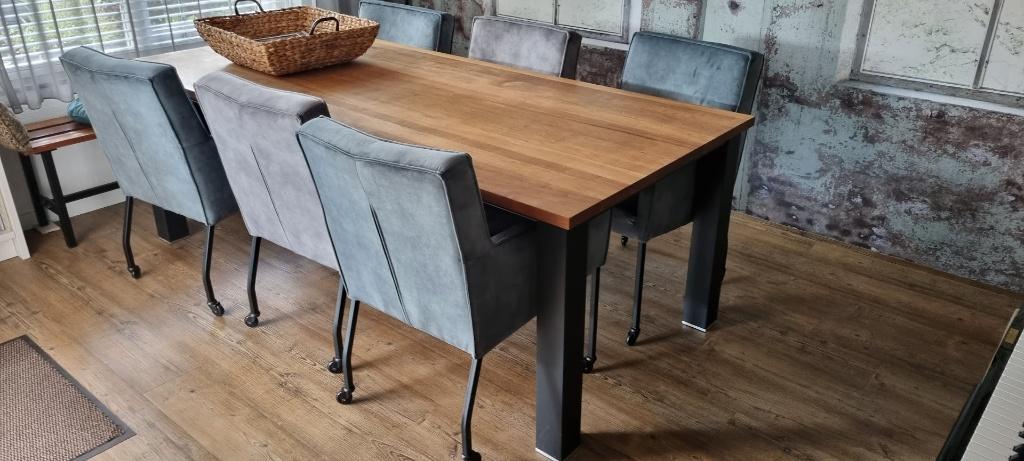 Kersen Eetkamer tafel 220x100 (en evt Salon tafel), Huis en Inrichting, Tafels | Eettafels, Ophalen, 100 tot 150 cm, 200 cm of meer