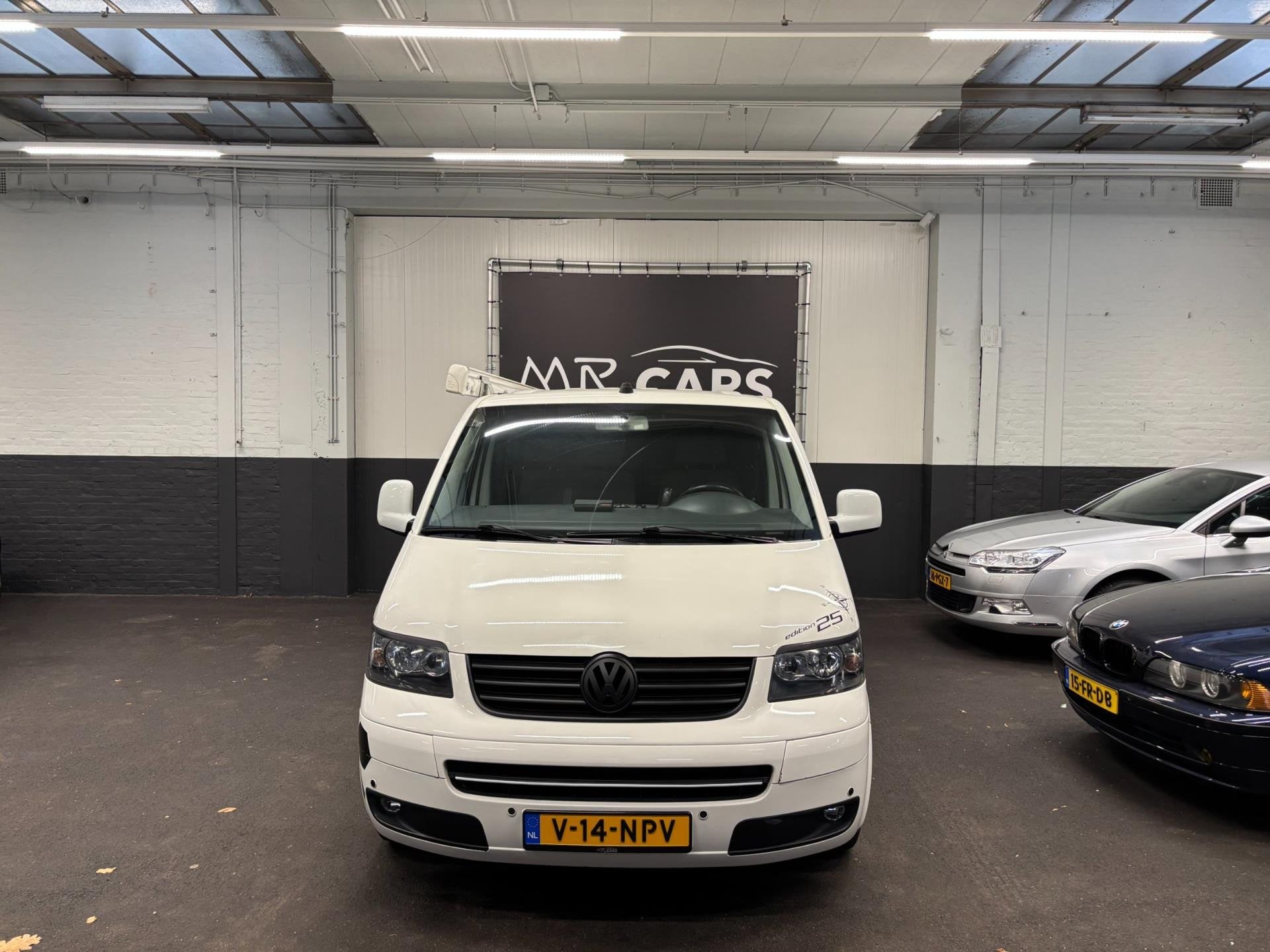 Volkswagen TRANSPORTER 2.5 TDI Mulitvan Camper Inrichting, Gebruikt, Volkswagen, Wit, Bedrijf