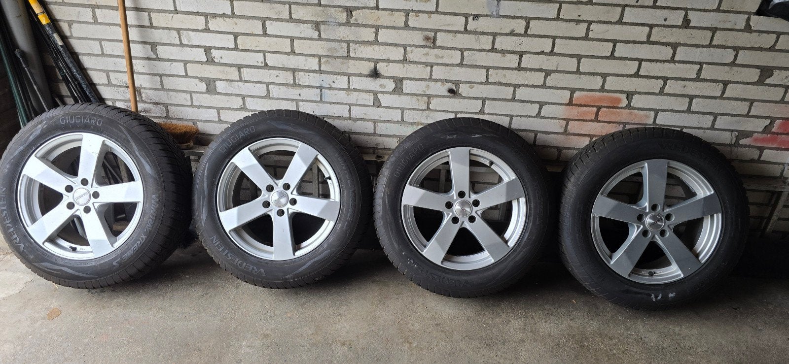 Peugeot 3008 winterbanden met velgen - 17 inch, Ophalen, Gebruikt, Banden en Velgen, 17 inch