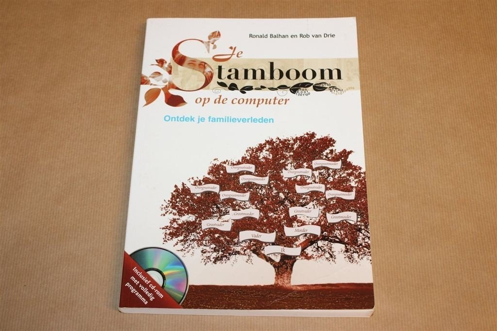 Je Stamboom op de Computer — Genealogie Compleet met CD, Boeken, Ophalen of Verzenden, Gelezen