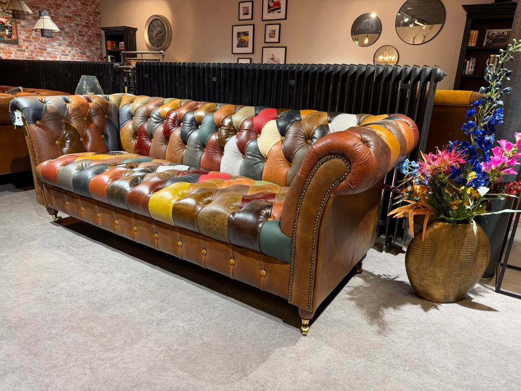 NIEUW: Multicolor chesterfield bank Patchwork leder Hensford, Huis en Inrichting, Banken | Bankstellen, Nieuw, 200 tot 250 cm