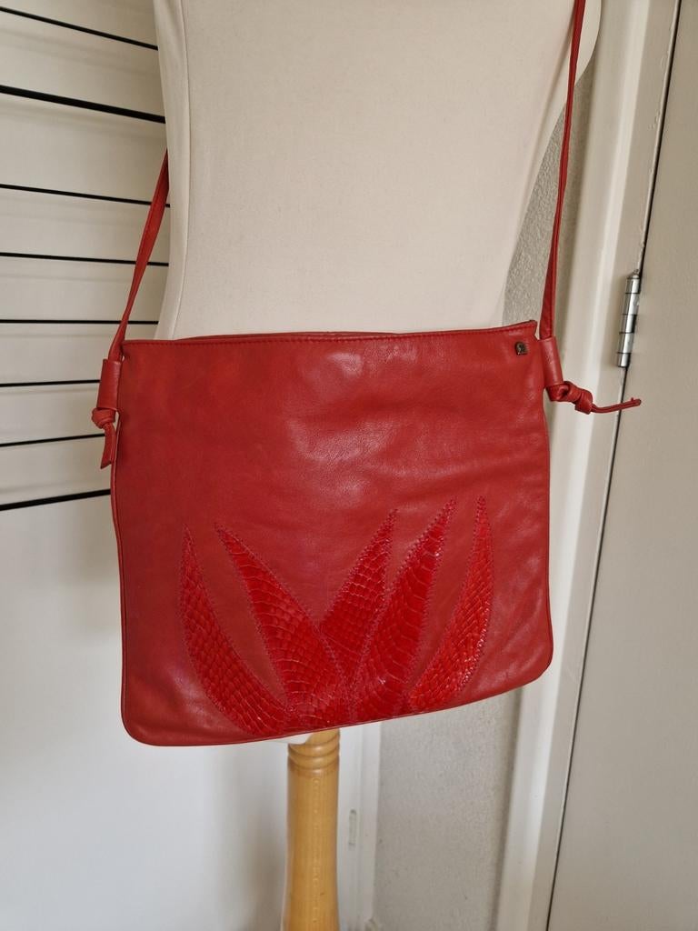 Rode vintage leren schoudertas van Assima Creations, Overige merken, Gebruikt, Ophalen of Verzenden, Leer