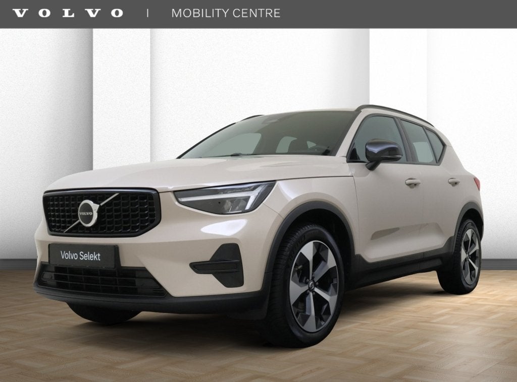 Volvo XC40 2.0 B4 Plus Dark | Trekhaak | H&K Audio | Stoelge