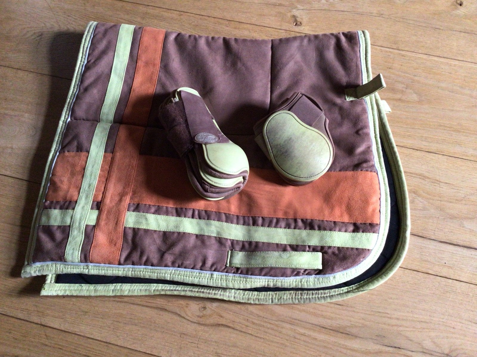 Setje mint groen dekjeen chaps  maat full, Dieren en Toebehoren, Gebruikt, Katoen, Dressuurdekje, Full (L)