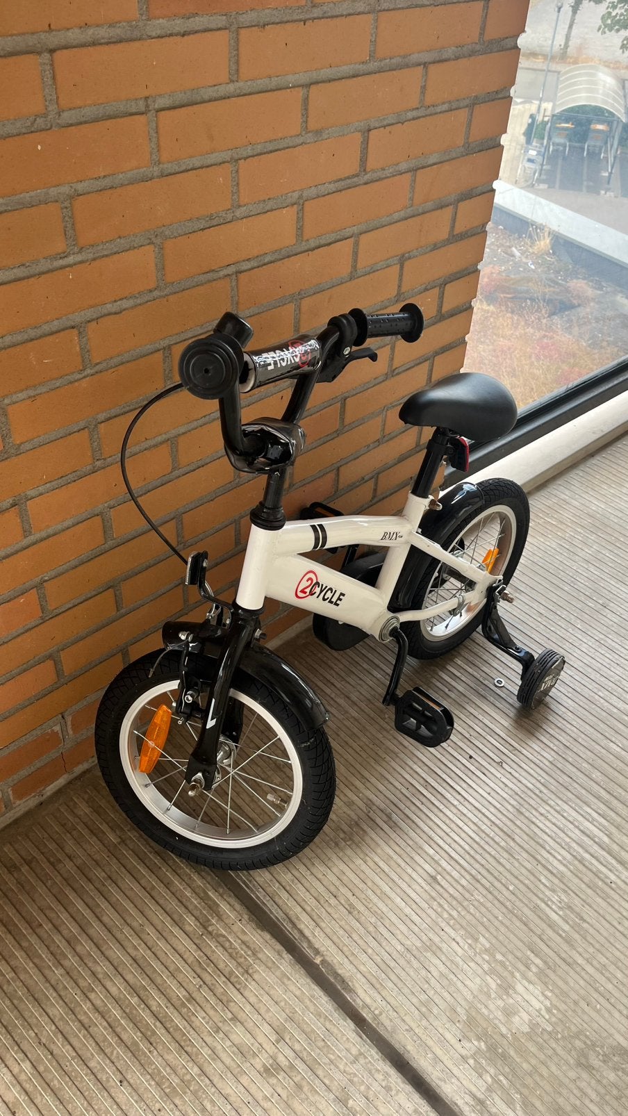 14 inch BMX 2cycle jongens fiets met zijwieltjes, Ophalen, Zo goed als nieuw, 20 inch of meer, Zijwieltjes