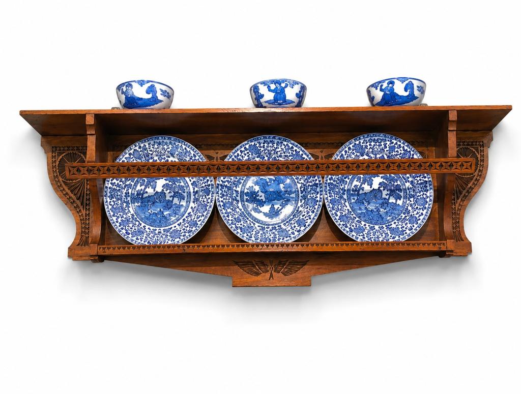 Antieke decoratieve houten wandplank / bordenrek, Ophalen of Verzenden