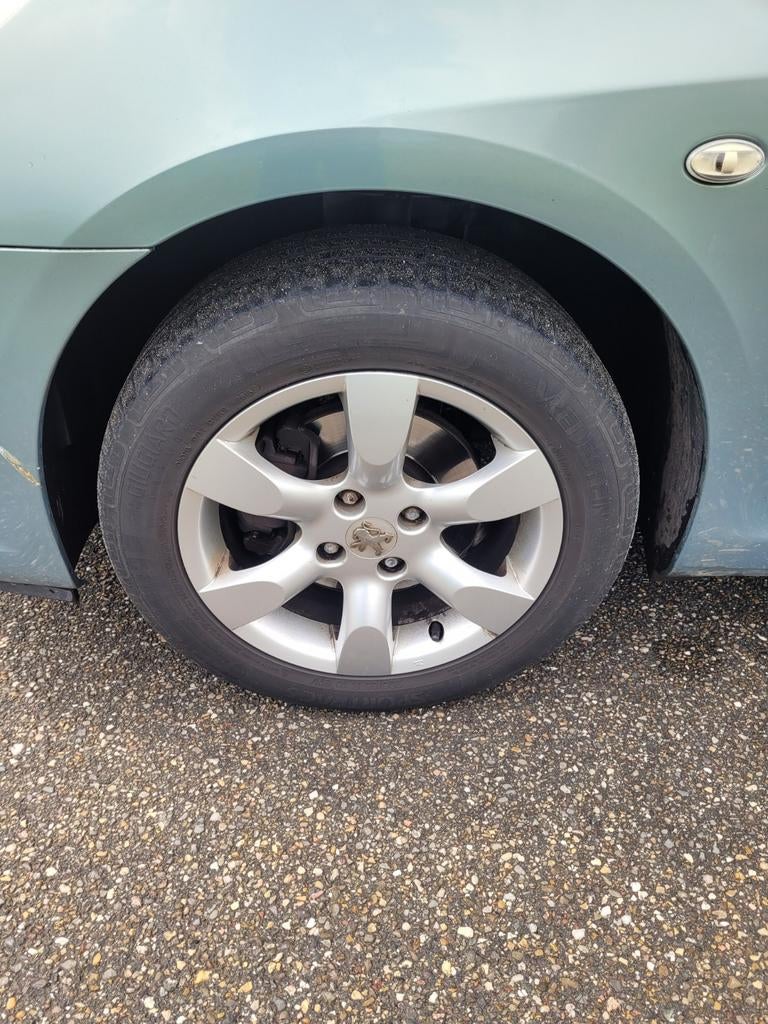Peugeot 16 inch velgen met banden steek 4x108, Ophalen, Gebruikt, 16 inch, Banden en Velgen