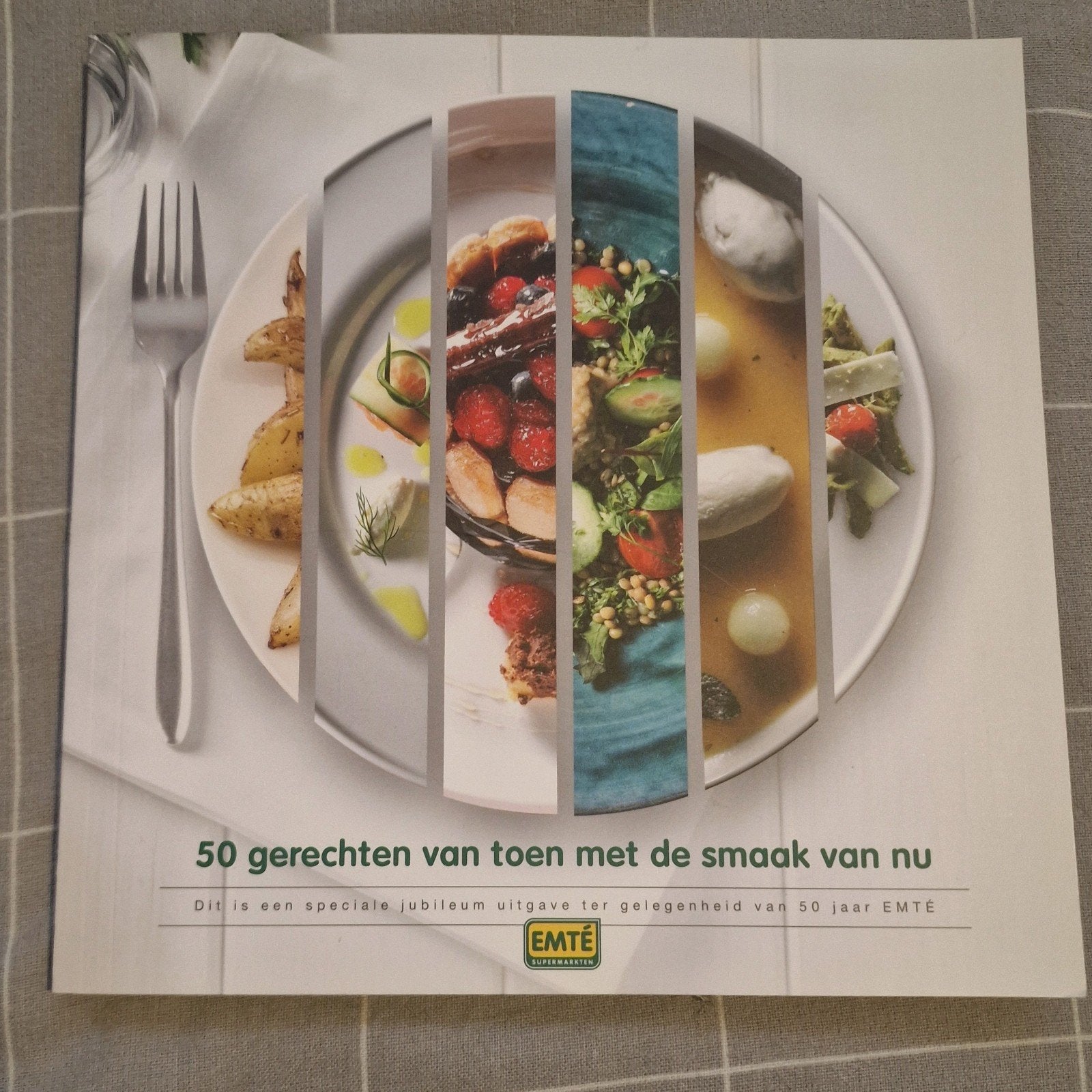 Emté supermarkten kookboek, Ophalen of Verzenden, Zo goed als nieuw