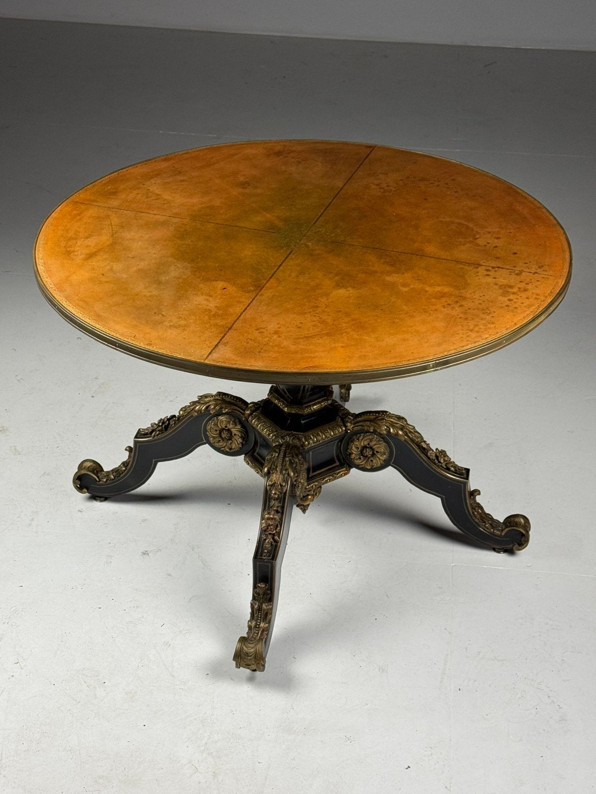 Napoleon 3 center table 19e eeuw, Antiek en Kunst, Antiek | Meubels | Tafels, Ophalen of Verzenden