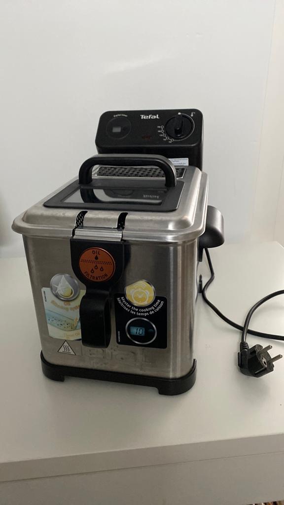 Tefal friteuse frituurpan serie  F63-M1 3 liter, Ophalen, Zo goed als nieuw, Uitneembare binnenpan