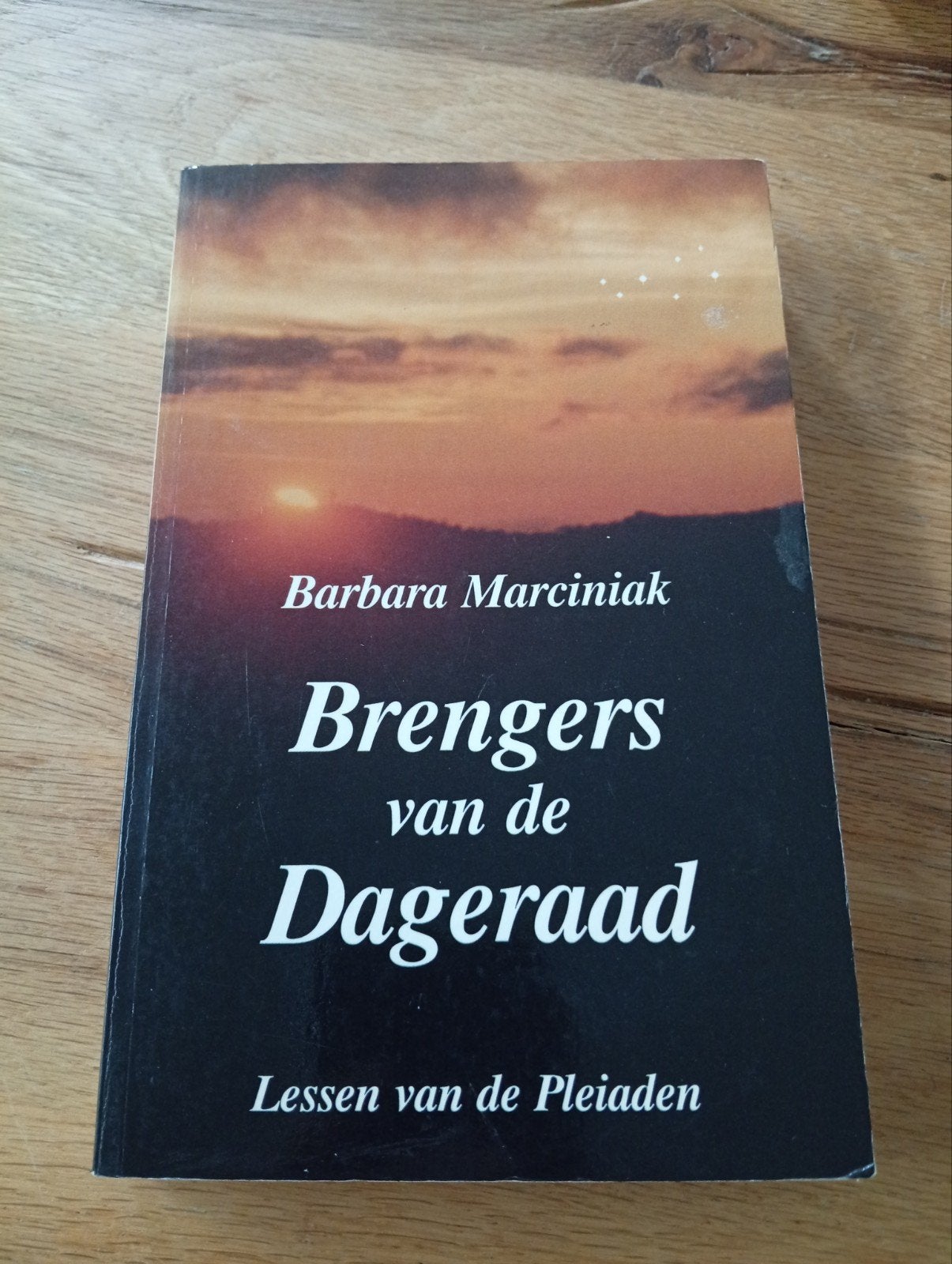 Brengers van de Dageraad - Lessen van de Pleiaden, Gelezen, Achtergrond en Informatie, Spiritualiteit algemeen, Ophalen of Verzenden