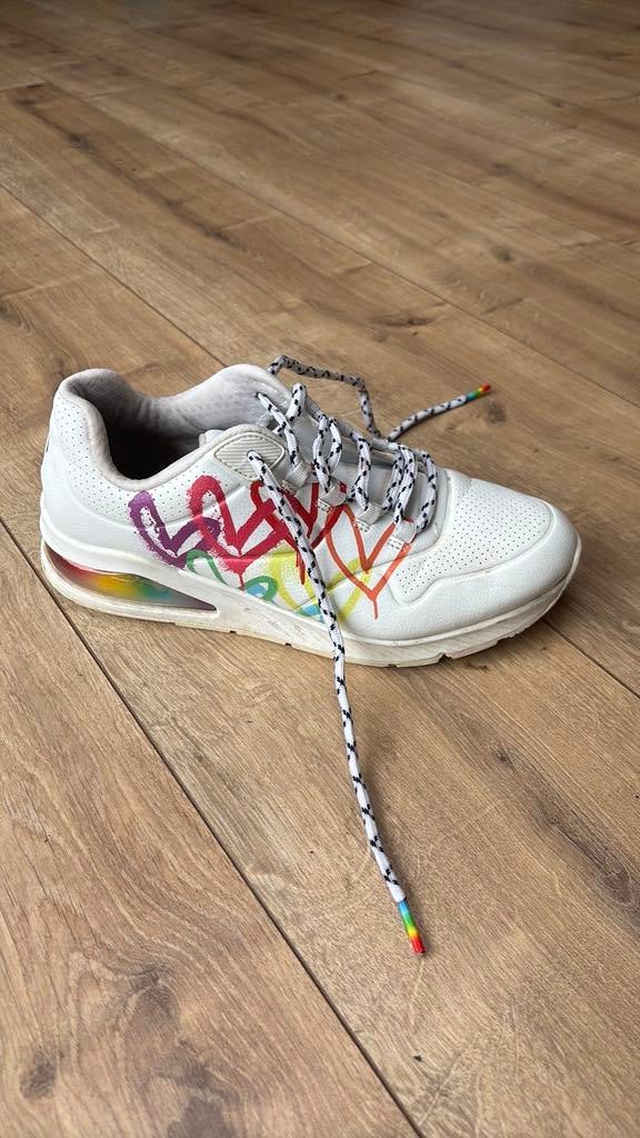 Skechers uno 2 floating love basketsfemme maat 38, Wit, Ophalen of Verzenden, Sneakers of Gympen, Zo goed als nieuw