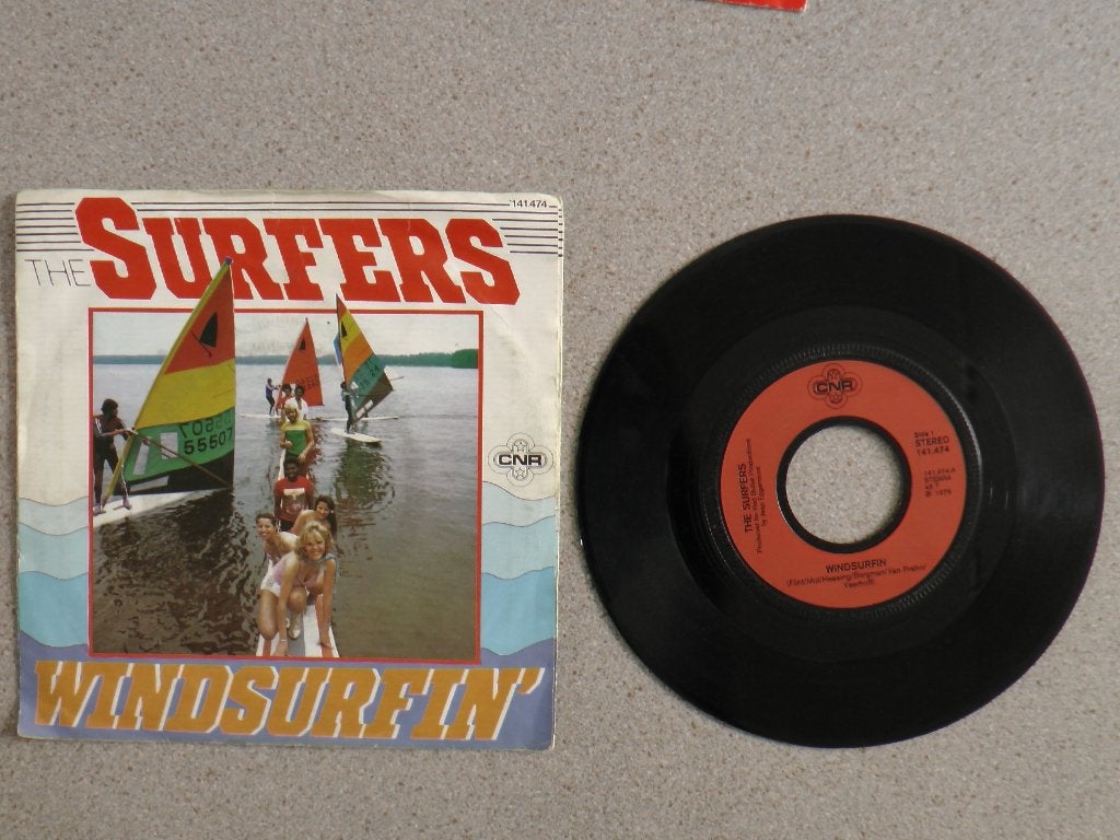 Surfers - Windsurfin' VINYL SINGLE OPRUIMING, Cd's en Dvd's, Vinyl Singles, Gebruikt, Pop, Fotohoes, 7 inch, Ophalen of Verzenden