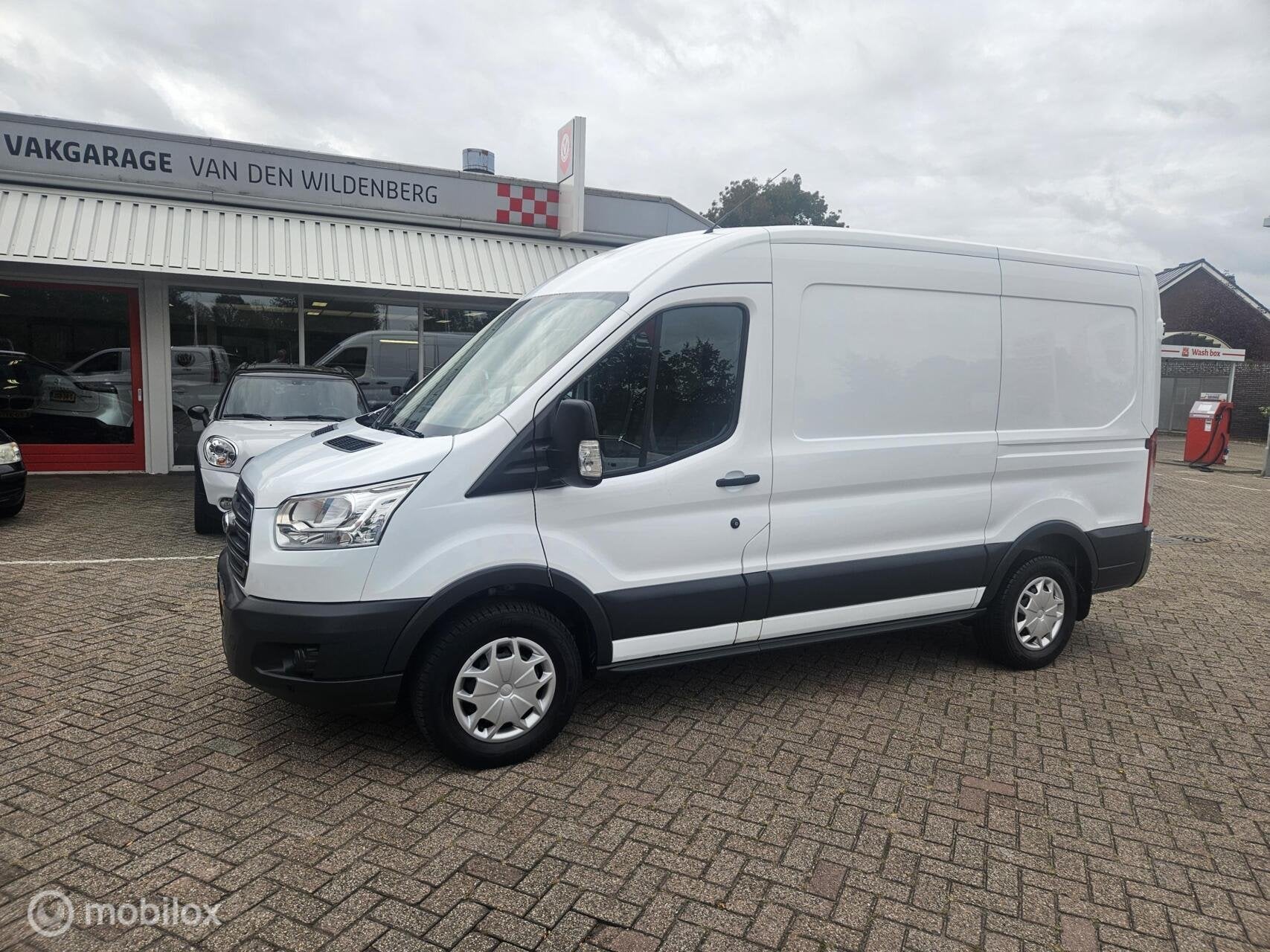 Ford Transit 350 2.0 TDCI L2H2 Trend, Automaat, Euro 6, 4 cilinders, Bedrijf