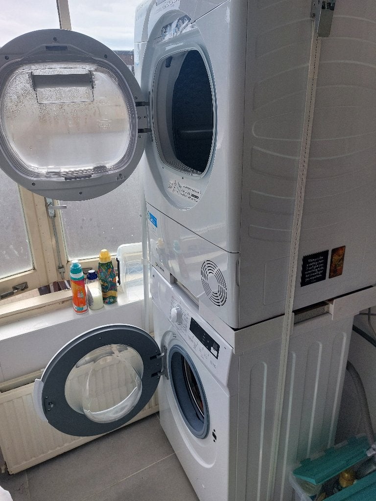 Washing and Dryer combo with mounting piece included!, 6 tot 8 kg, Ophalen, Zo goed als nieuw, 95 cm of meer