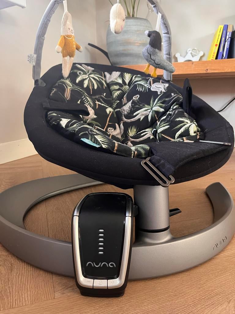 Elektrische Nuna Leaf Grow met kussen en speelboog, Ophalen, Gebruikt