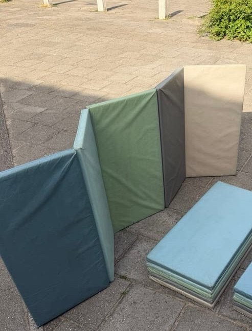 2x gymnastiekmat IKEA blauw groen - gebruikt, Kinderen en Baby's, Speelgoed | Speelkleden, Ophalen, Gebruikt
