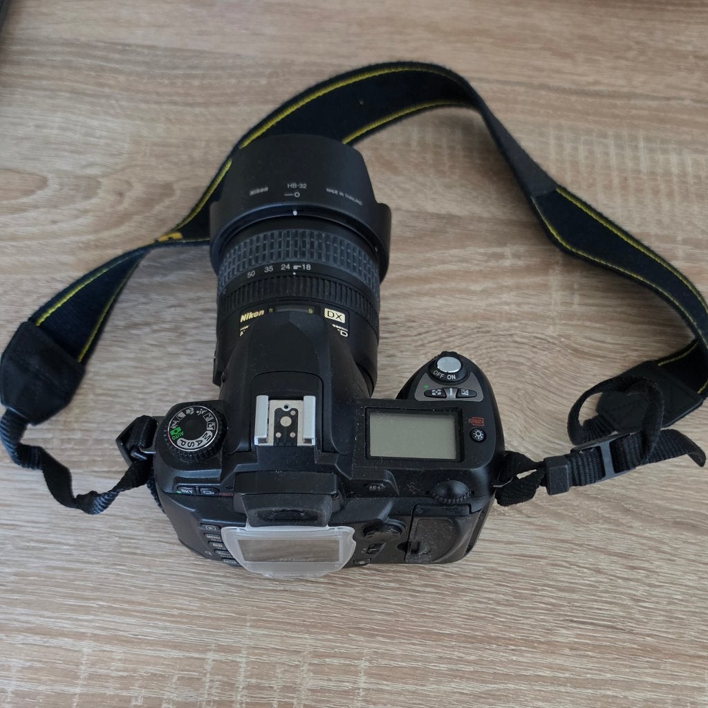 Nikon D70 met AF-S DX Nikkor 18-70mm zoomlens, Audio, Tv en Foto, Ophalen of Verzenden, Gebruikt, Standaardlens