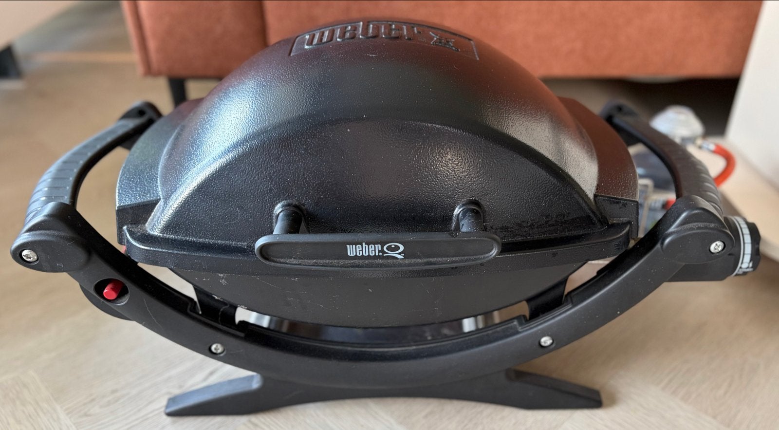 Weber Q100 gasbarbecue met accessoires (zeer goede staat!), Ophalen, Gebruikt