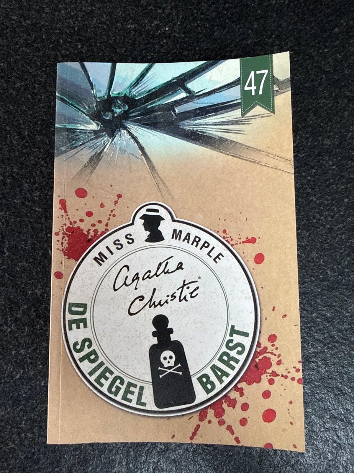 De Spiegel Barst - Agatha Christie (Miss Marple), Boeken, Ophalen of Verzenden, Gelezen, Tv-bewerking