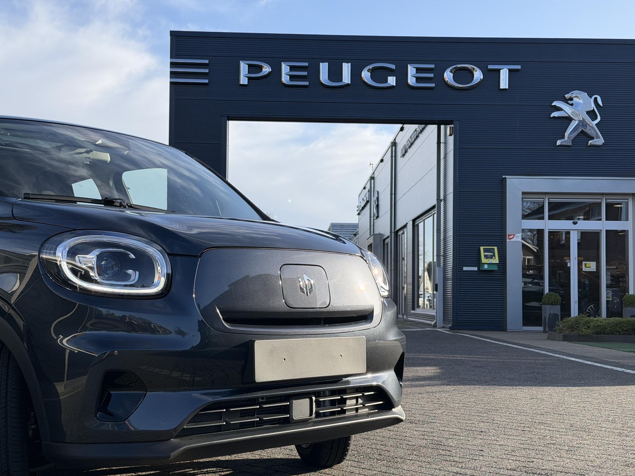 Leapmotor T03 Design 37.3 kWh 95PK Automaat Navigatie, Camer, Auto's, 12 maanden, Stof, Bluetooth, Zilver of Grijs