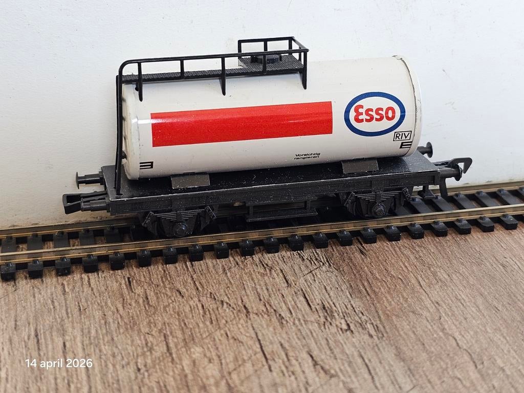 Modeltrein Ho fleischmann esso ketelwagen metaal, Ophalen of Verzenden, Gelijkstroom, Wagon, Fleischmann