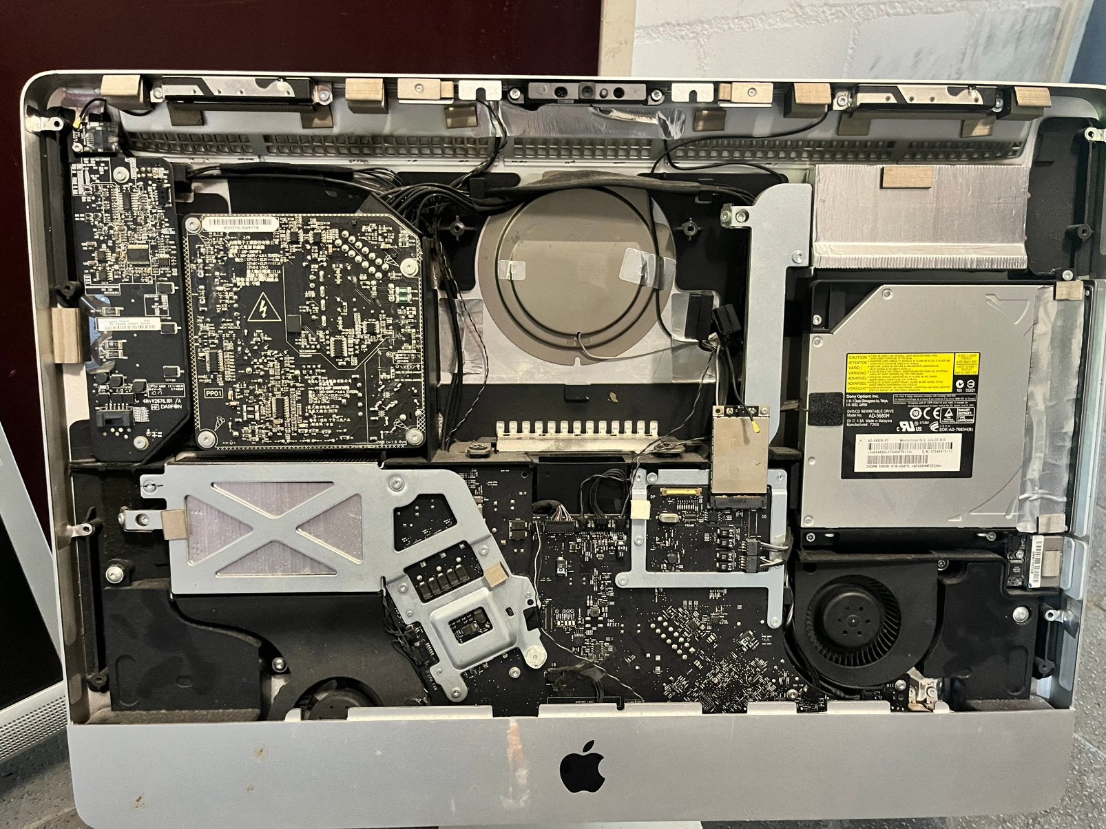 iMac 21.5 (2010) With no Scherm/Display, Ophalen of Verzenden, Zo goed als nieuw, DDR3