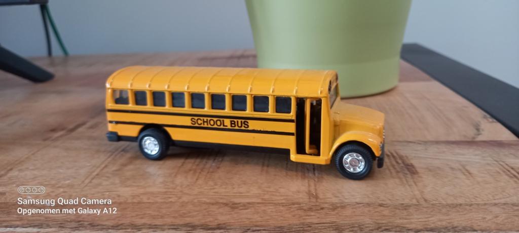 Gele Schoolbus Speelgoedbus - Metalen Model, Kinderen en Baby's, Ophalen of Verzenden, Gebruikt